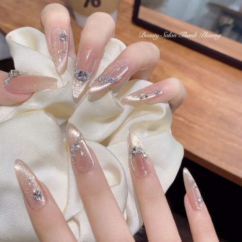 nail mắt mèo đính đá 