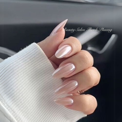 Nail tráng gương ngọc trai